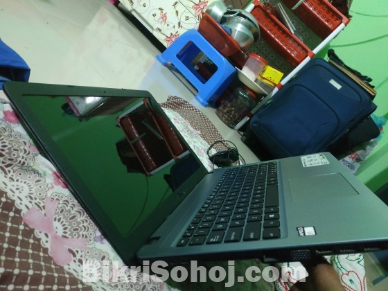 ASUS laptop